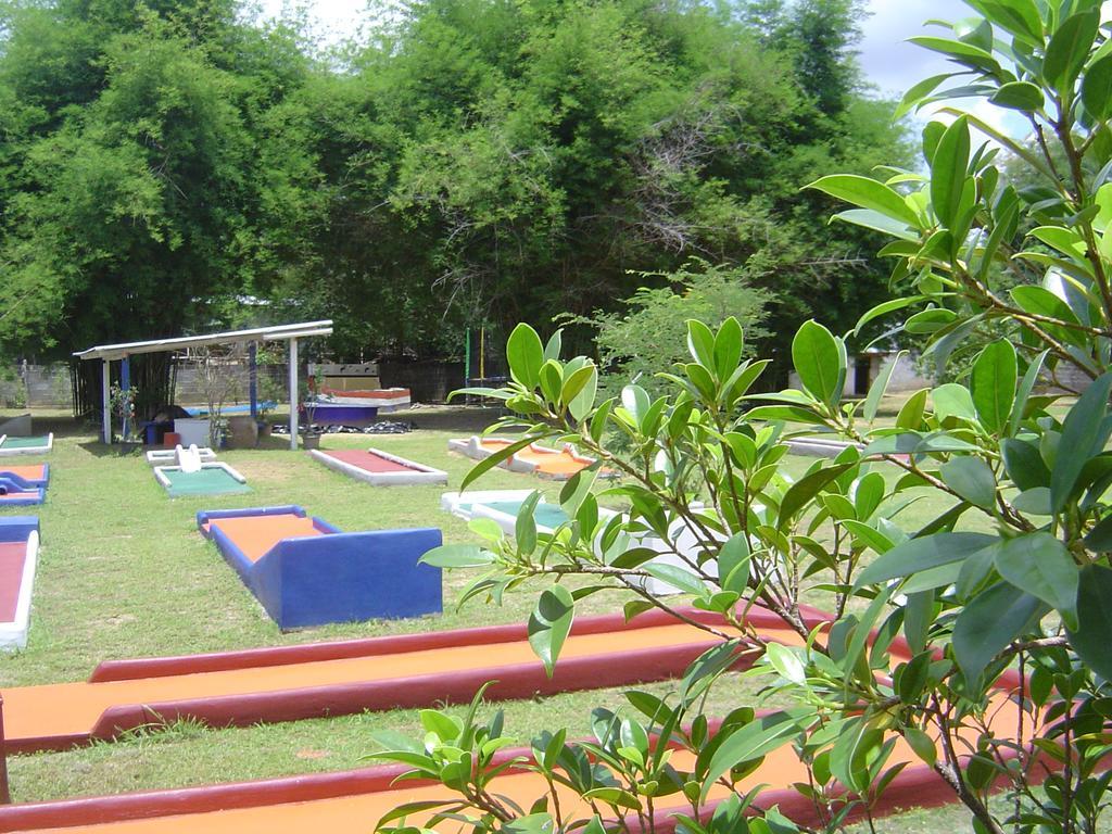 Mini-Golf **** & Resort Ubon Ratchathani Exterior photo